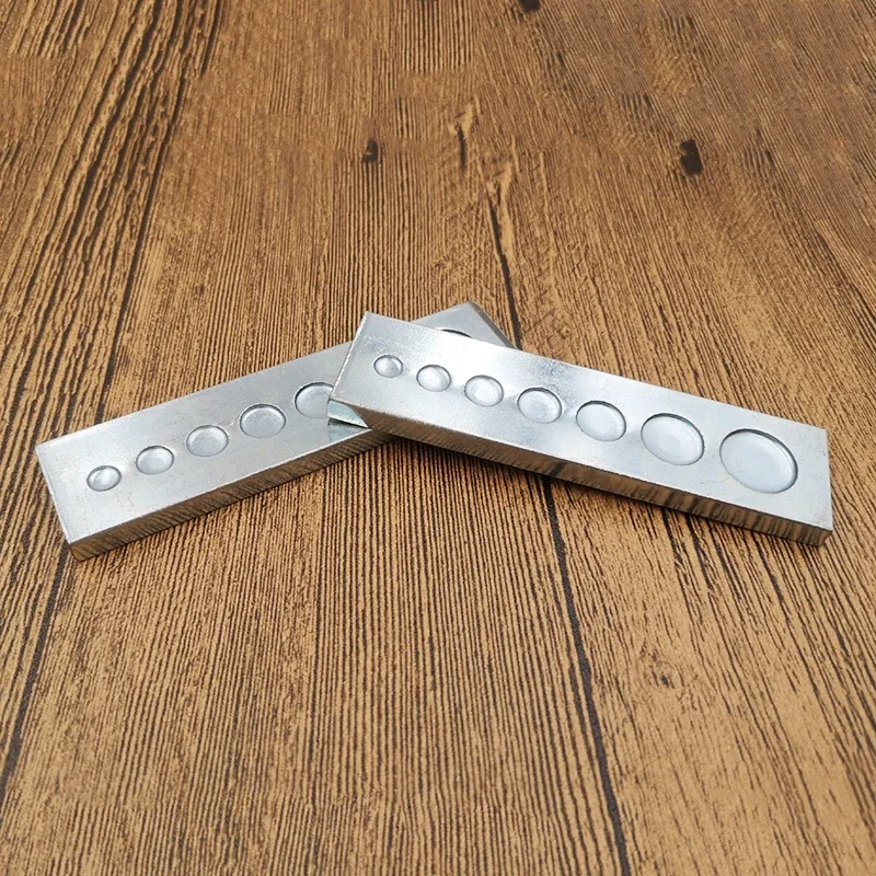7-in-1 bodemplaat klinknagel k - Leatherwork Rivet Setter recensie en prijs