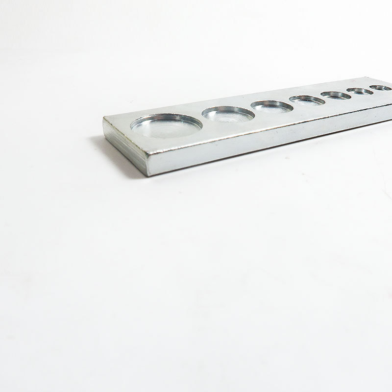 7-in-één bodemplaat perforator - Leatherwork Rivet Setter recensie en prijs